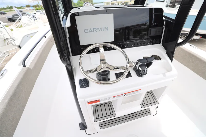 Slide: The Image of Yamaha Outboards Fall Savings Event, featuring Sea Hunt Ultra 265 SE, valid 10/6/25-12/8/25. - 2