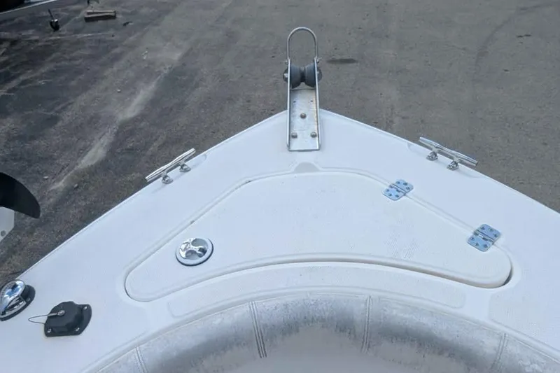 Slide: The Image of Bow of 2011 Sea Fox 206 CC PRO Series boat with anchor holder. - 11