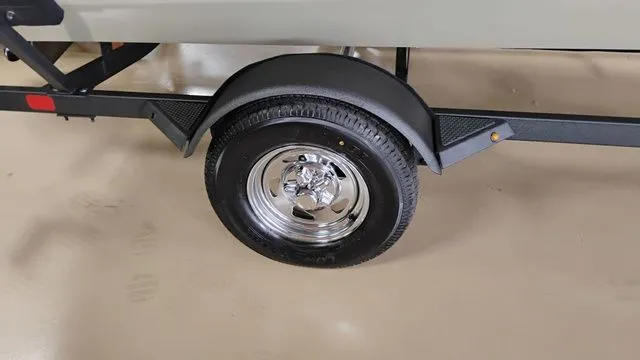 Slide: The Image of Tracker Pro Team 175 TXW 2026 - 22