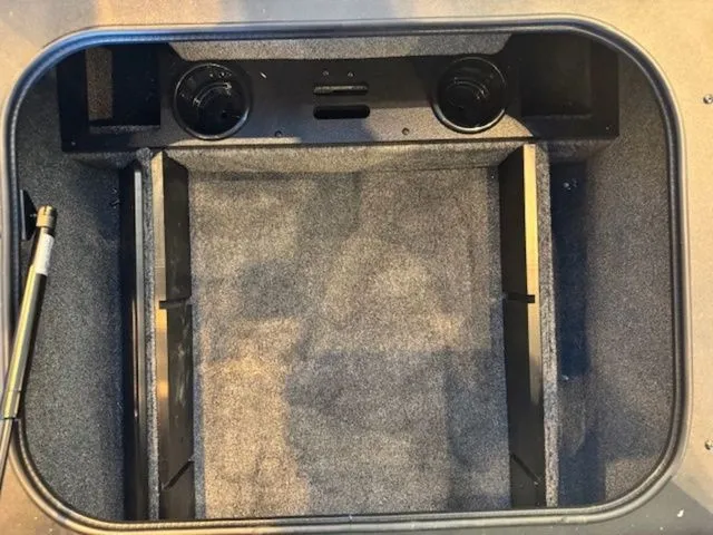 Slide: The Image of Tracker Pro Team 175 TXW 2026 - 5