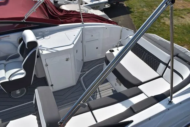 Slide: The Image of Monterey M6 2024 - 16