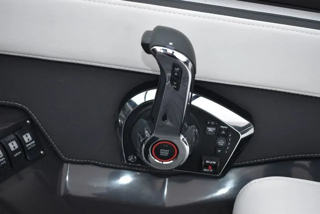 Slide: The Image of Monterey 275SS Super Sport 2024 - 61