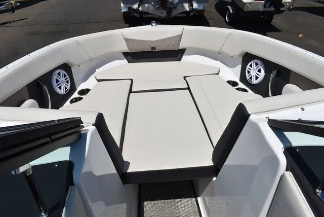 Slide: The Image of Monterey M-205 2025 - 40