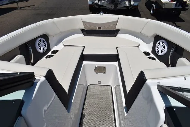 Slide: The Image of Monterey M-205 2025 - 41