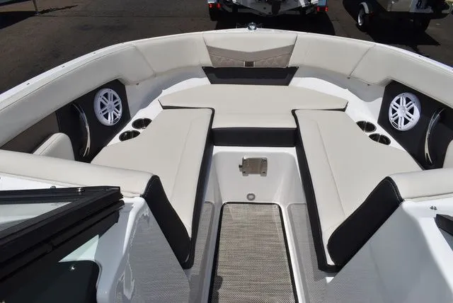 Slide: The Image of Monterey M-205 2025 - 46