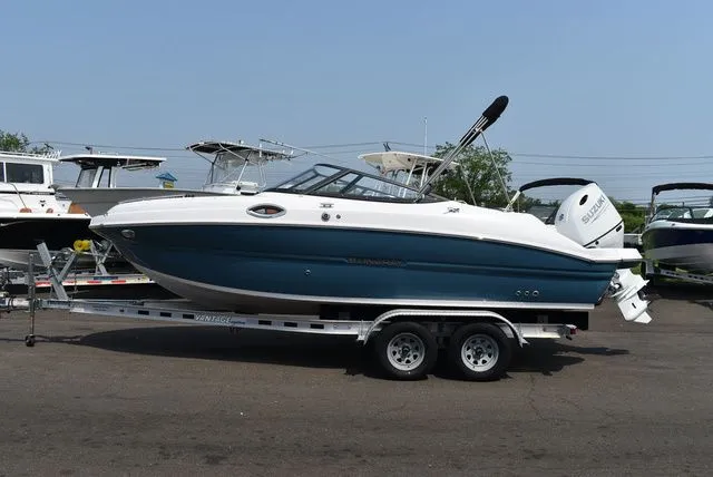 Slide: The Image of Stingray 211DC 2025 - 4