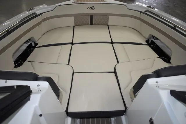 Slide: The Image of Monterey M6 2023 - 61