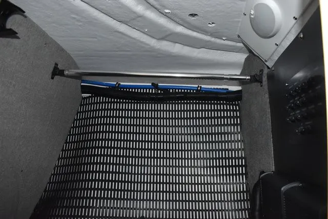 Slide: The Image of Monterey 275SS Super Sport 2025 - 65