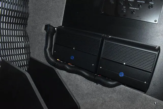 Slide: The Image of Monterey 275SS Super Sport 2025 - 68