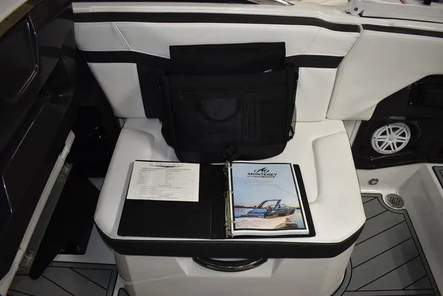 Slide: The Image of Monterey 275SS Super Sport 2025 - 78