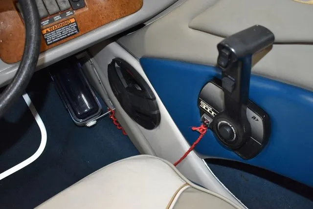 Slide: The Image of Bayliner Marine 2100 SR 1997 - 49