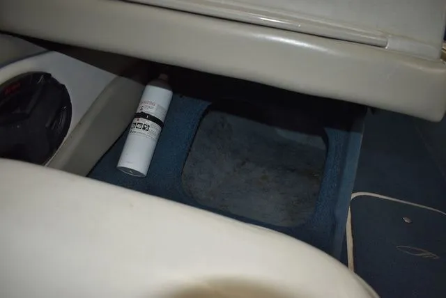 Slide: The Image of Bayliner Marine 2100 SR 1997 - 56