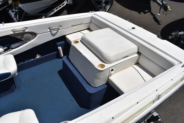 Slide: The Image of Bayliner 2150 Capri Bowrider 2001 - 18