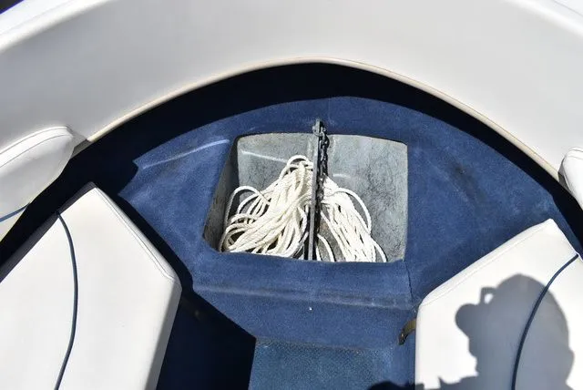 Slide: The Image of Bayliner 2150 Capri Bowrider 2001 - 39