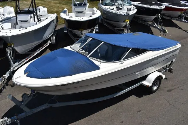 Slide: The Image of Bayliner 2150 Capri Bowrider 2001 - 43