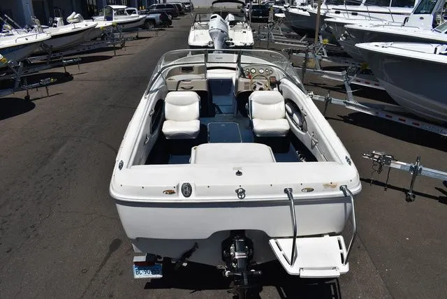 Slide: The Image of Bayliner 2150 Capri Bowrider 2001 - 9