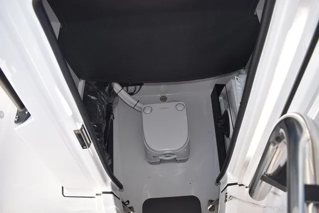 Slide: The Image of Blackfin 222 CC 2025 - 39