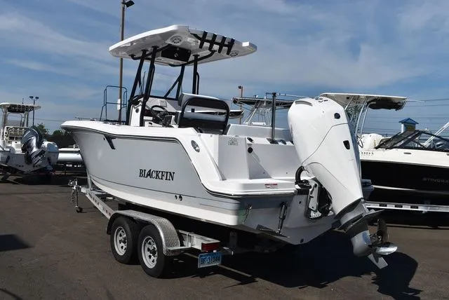 Slide: The Image of Blackfin 222 CC 2025 - 4