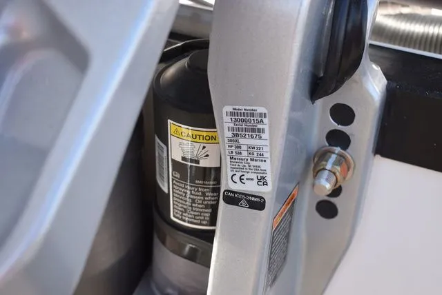 Slide: The Image of Blackfin 222 CC 2025 - 54