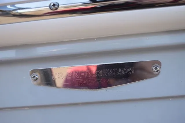 Slide: The Image of Blackfin 222 CC 2025 - 59