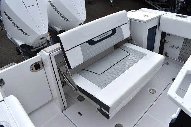 Slide: The Image of Blackfin 272CC 2024 - 37