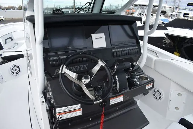 Slide: The Image of Blackfin 272CC 2024 - 67