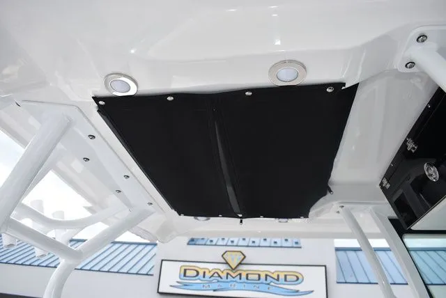 Slide: The Image of Blackfin 272CC 2024 - 84