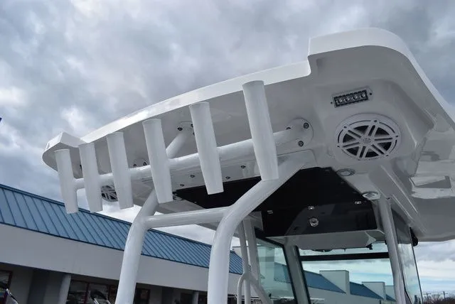 Slide: The Image of Blackfin 272CC 2024 - 85