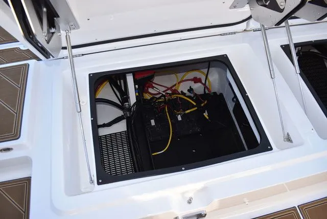 Slide: The Image of Monterey Elite 30 OB 2025 - 35