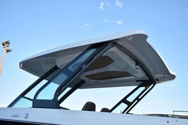 Slide: The Image of Monterey Elite 30 OB 2025 - 45