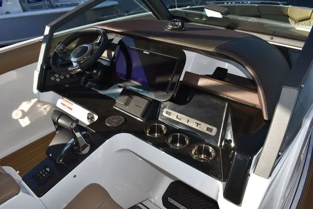 Slide: The Image of Monterey Elite 30 OB 2025 - 61