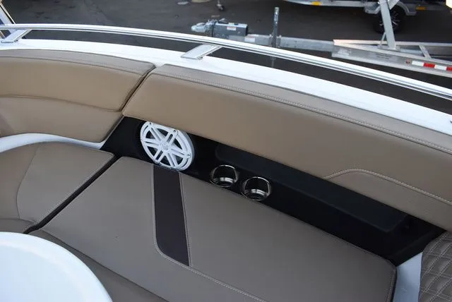 Slide: The Image of Monterey Elite 30 OB 2025 - 71