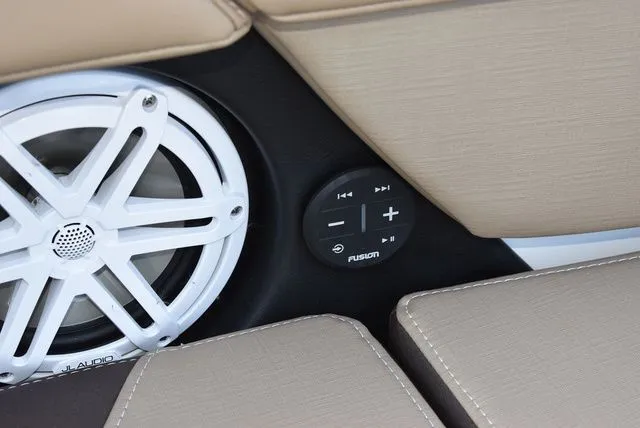 Slide: The Image of Monterey Elite 30 OB 2025 - 72