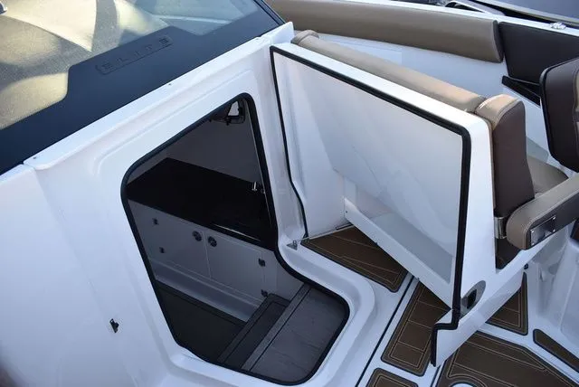 Slide: The Image of Monterey Elite 30 OB 2025 - 75