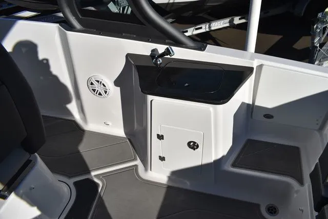 Slide: The Image of Monterey Elite 27 OB 2025 - 40