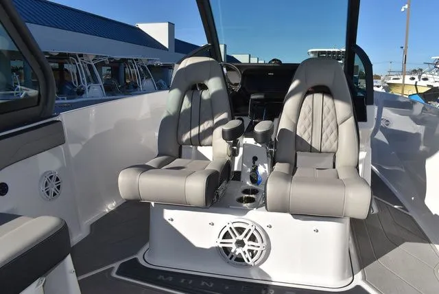 Slide: The Image of Monterey Elite 27 OB 2025 - 49