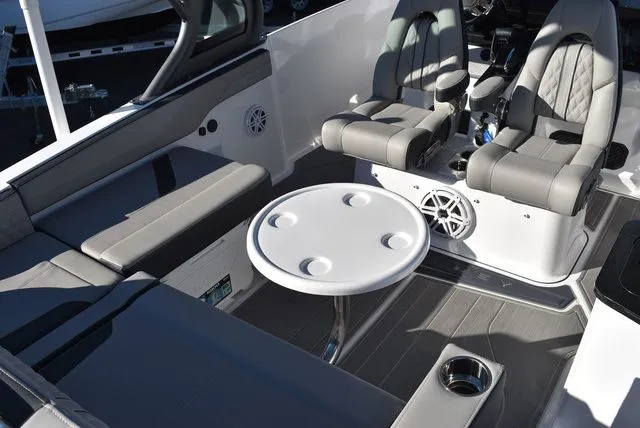 Slide: The Image of Monterey Elite 27 OB 2025 - 53