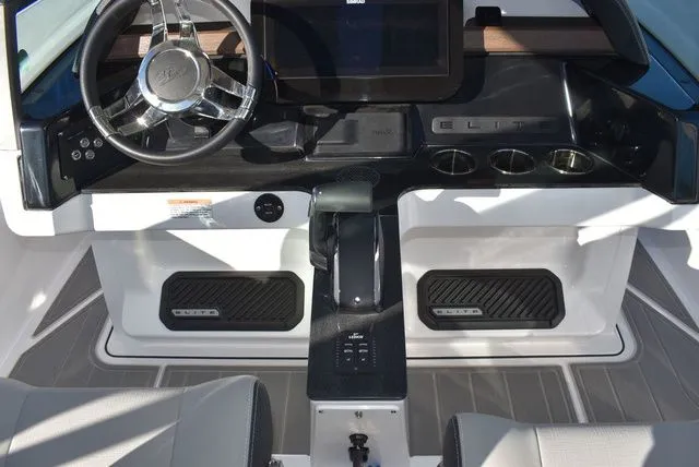 Slide: The Image of Monterey Elite 27 OB 2025 - 54