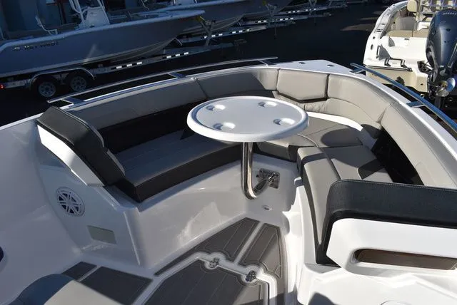 Slide: The Image of Monterey Elite 27 OB 2025 - 75