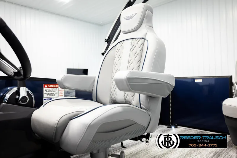Slide: The Image of Captain's chair in 2026 Bennington 22 MSBSE pontoon boat, featuring luxury design and comfort. - 42