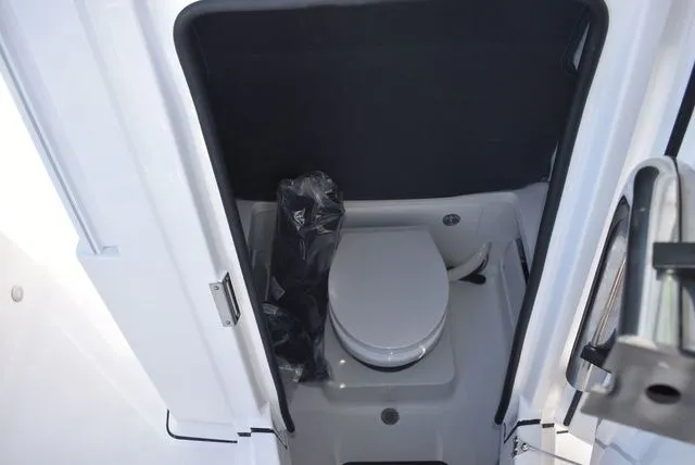 Slide: The Image of Blackfin 252 CC 2025 - 56