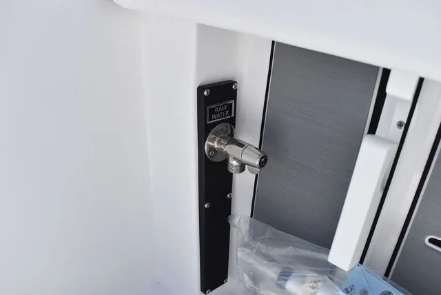 Slide: The Image of Blackfin 252 CC 2023 - 26