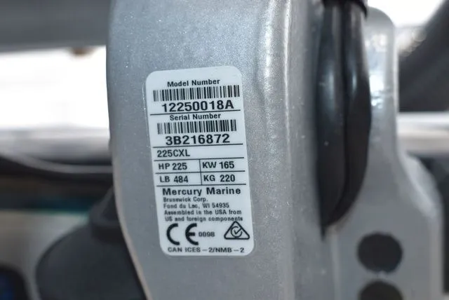 Slide: The Image of Blackfin 252 CC 2023 - 62