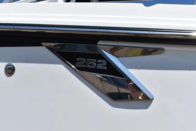 Slide: The Image of Blackfin 252 CC 2023 - 63