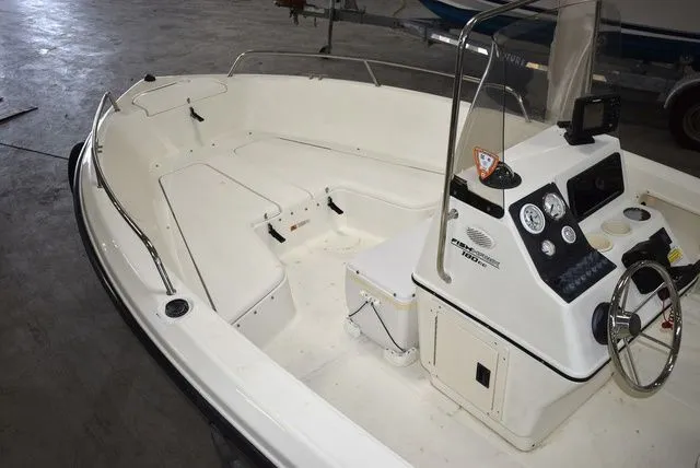 Slide: The Image of Fish Hawk 180 CC 2002 - 10