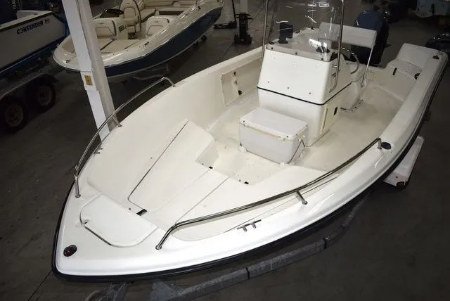 Slide: The Image of Fish Hawk 180 CC 2002 - 11