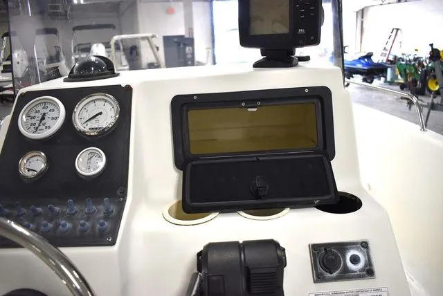 Slide: The Image of Fish Hawk 180 CC 2002 - 21