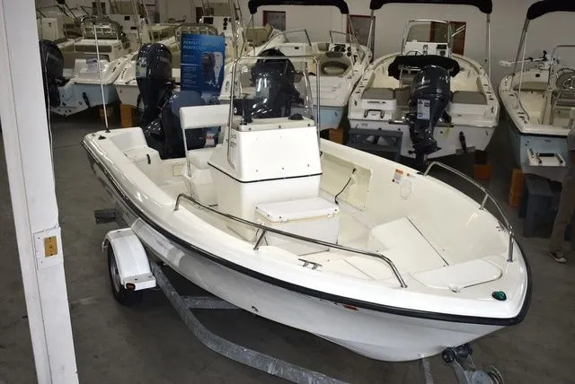 Slide: The Image of Fish Hawk 180 CC 2002 - 3