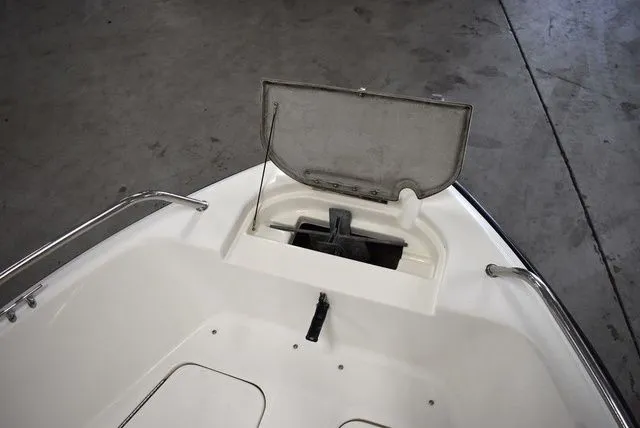 Slide: The Image of Fish Hawk 180 CC 2002 - 30