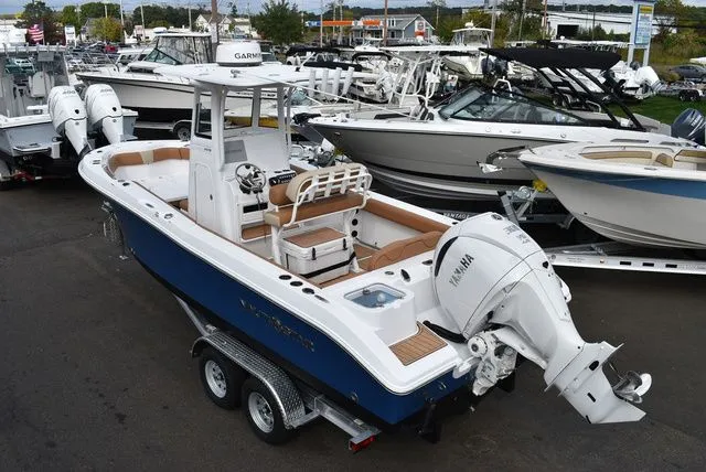 Slide: The Image of NauticStar 242 OS 2024 - 11